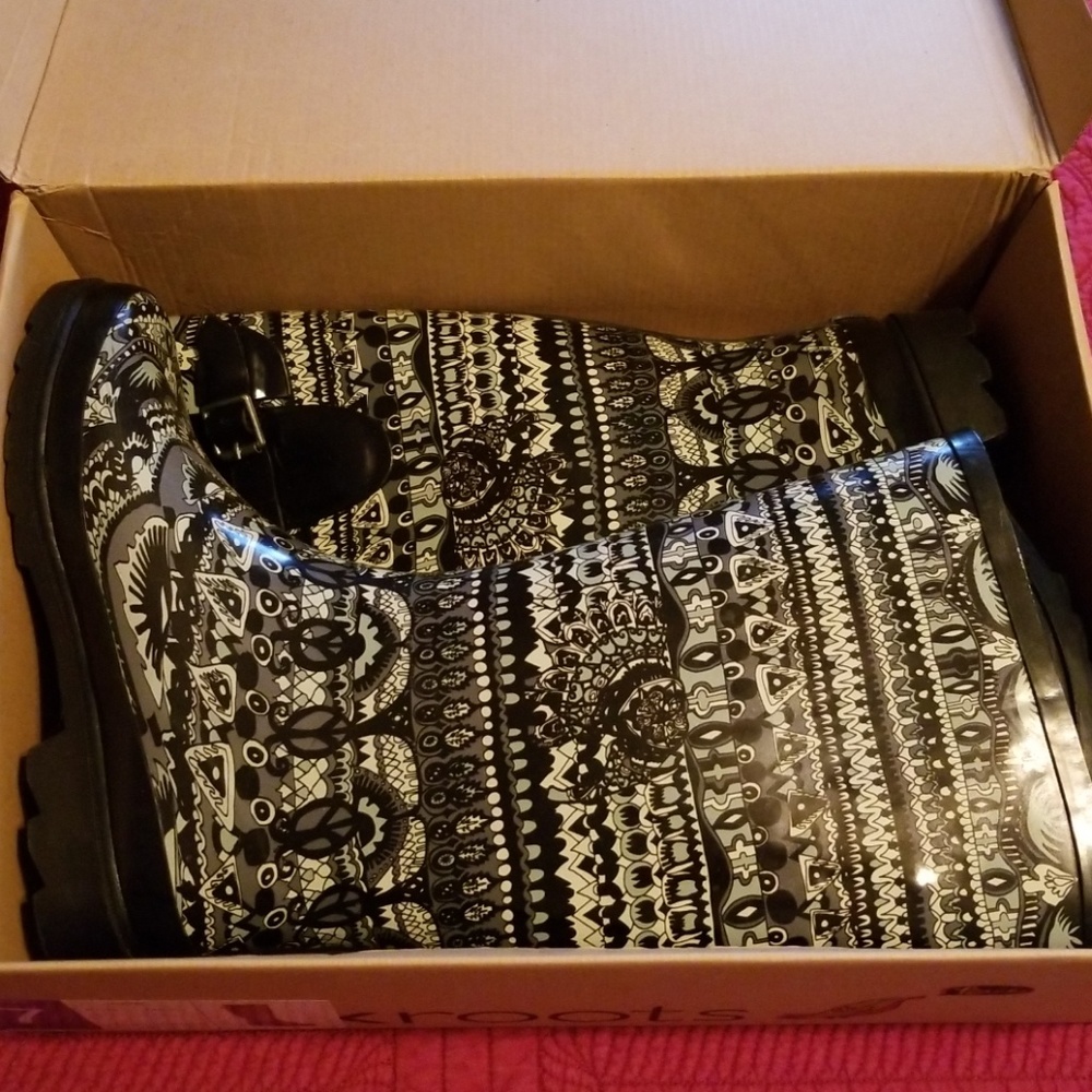 Sakroots Rain Boots